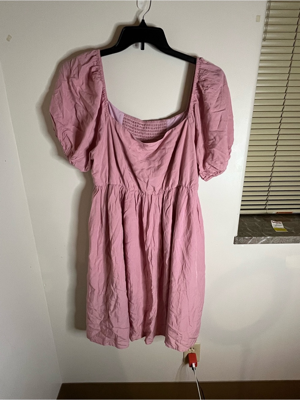 Women’s Pink Puff Sleeve Mini Dress